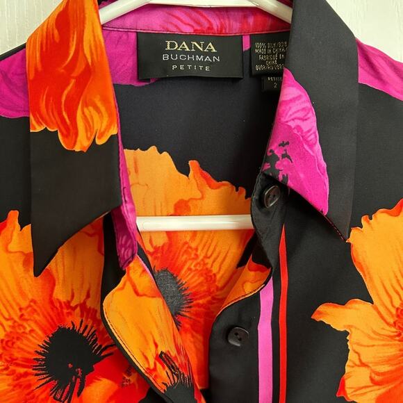 Dana Buchanan Size 2P long sleeved, button-down blouse. 100% silk - Picture 8 of 8